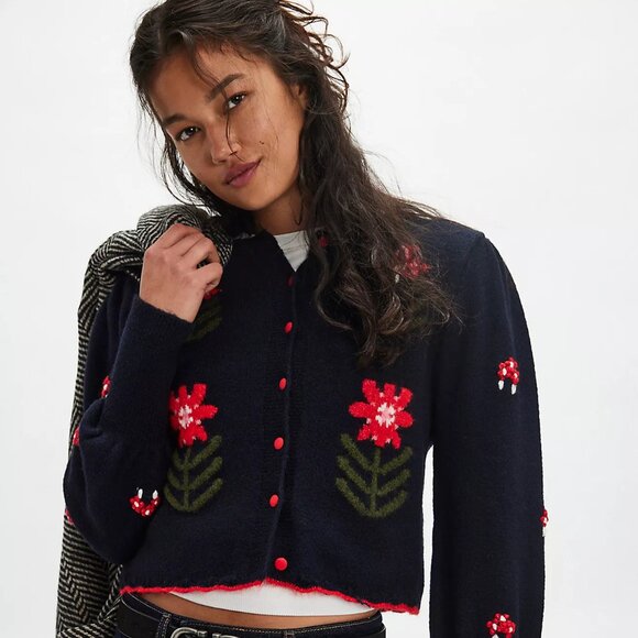 Nonna Knit Cardi - Picture 4 of 10